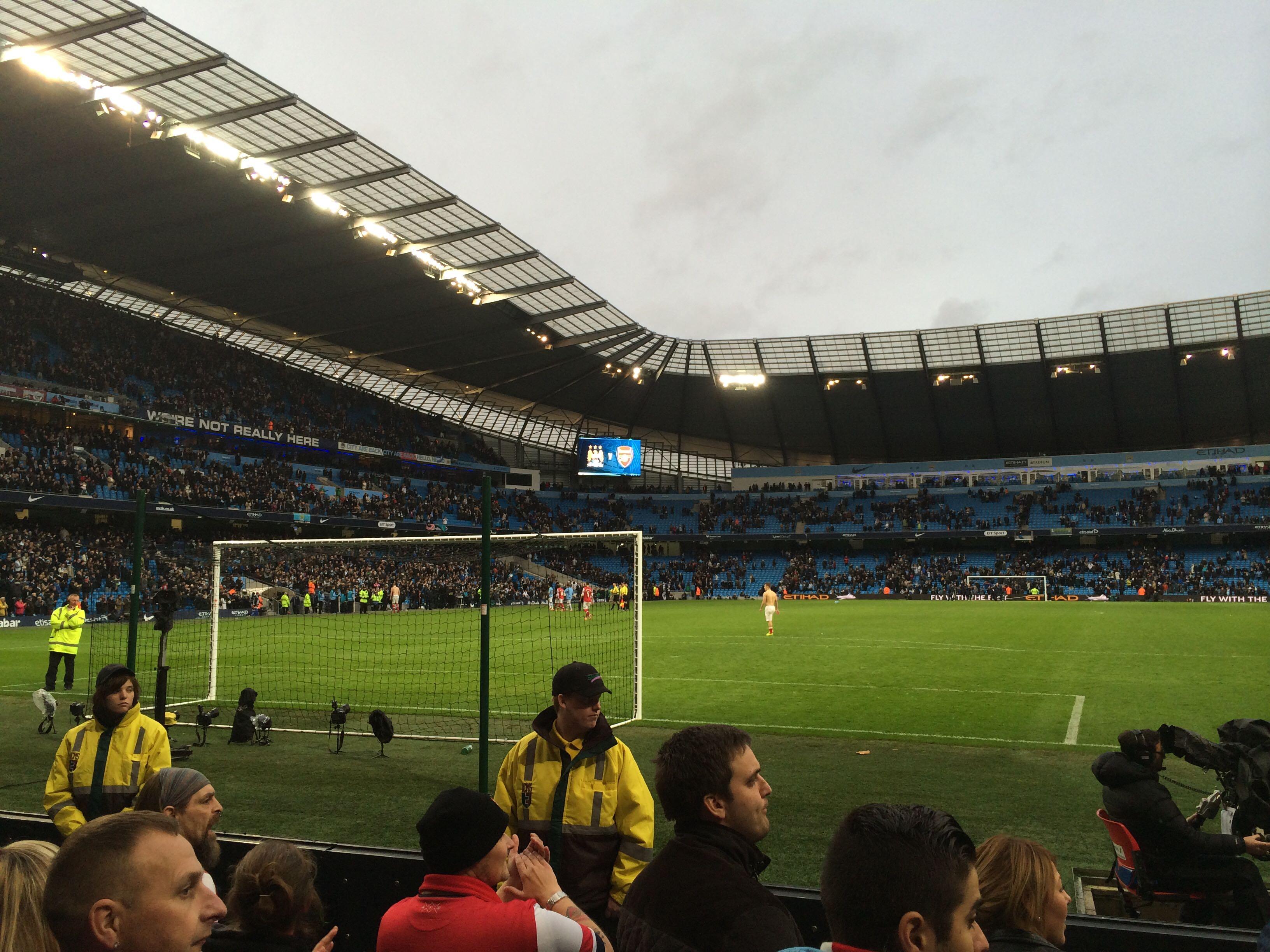 创造历史不 创造历史不