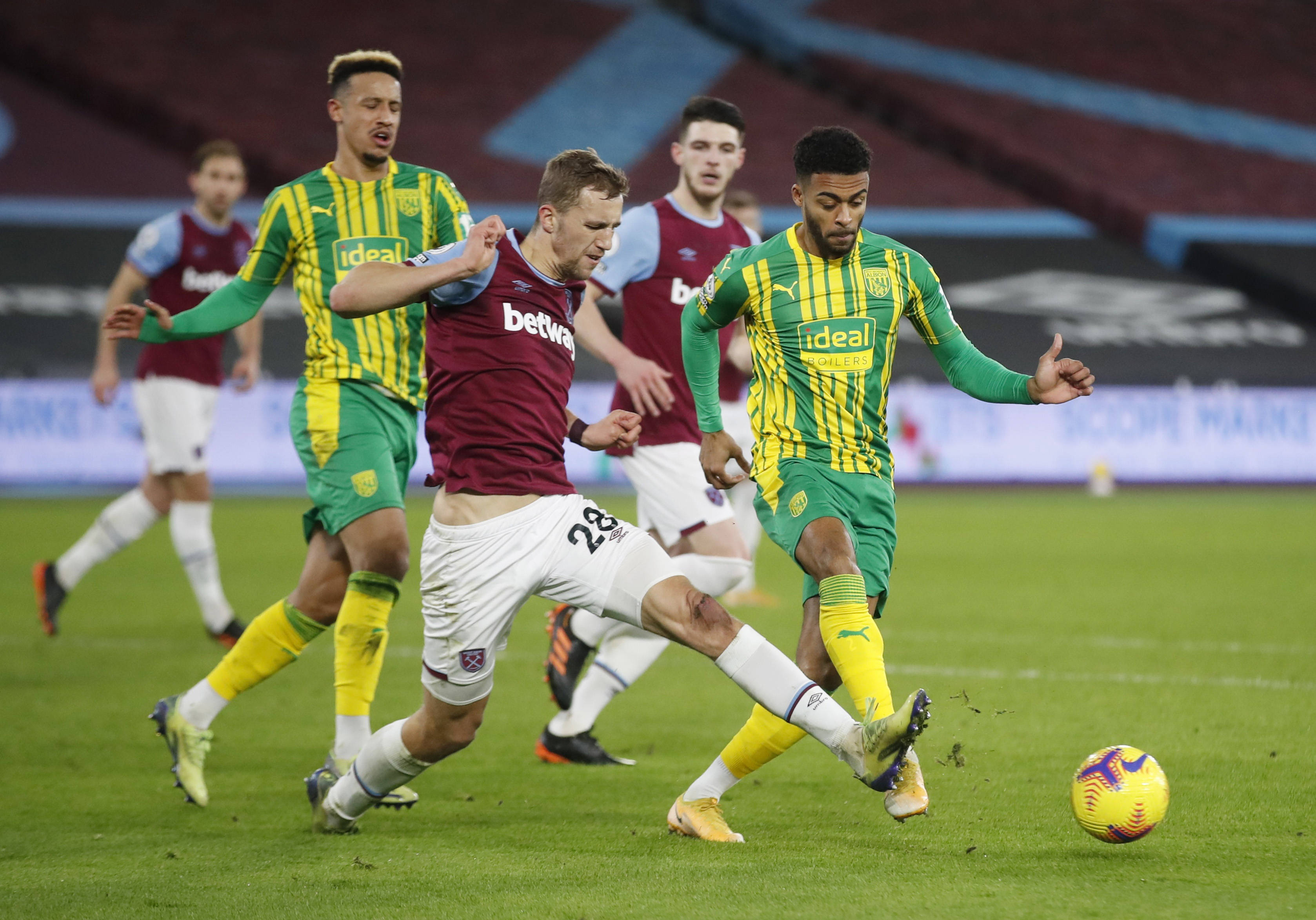 球员提供持 球员提供持